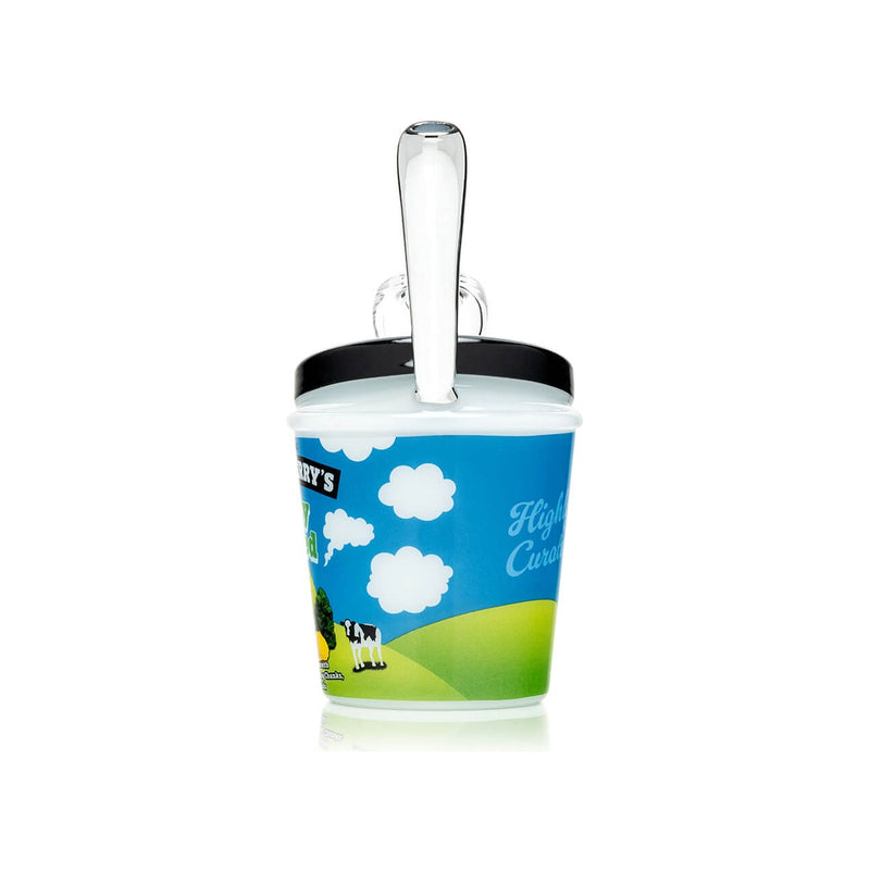 Hemper Bong & Cherry's Ice Cream Bong